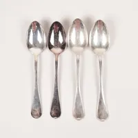 Fyra bordsskedar, modell Svensk Rund, GAB samt CG Hallberg, längd 18-18,5cm, slitage, silver.  Vikt: 182,2 g