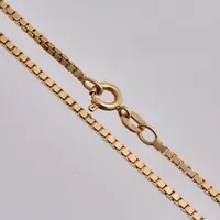 Kedja i 18K guld, 50,5cm, Venezia, bredd 1,5mm, tillverkad av Balestra, vikt 9,92g.