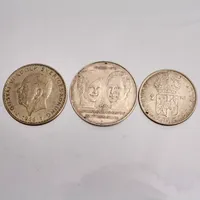 3st mynt, 1st 50krona, år 1976, 1st 5krona, år 1966, 1st 2krona, år 1953, vikt 58,99g.