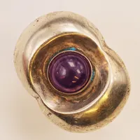 Ring, ametist, Ø17¼, bredd:22x31mm, 830/1000 Silver 8,2g.
