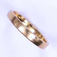 Ring, stl 17, bredd 3mm, gravyr, 18K  Vikt: 3,1 g