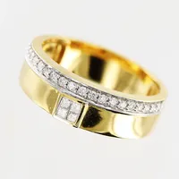 Ring, 4st prinsesslipade diamanter 0,08ctv, 20st briljantslipade diamanter 0,18ctv, stl 18¾, bredd 6mm, Story of love, Guldfynd, 18K  Vikt: 7,6 g