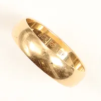 Ring, Schalins, stl 18¼, bredd ca 5mm, repig, 18K Vikt: 4,2 g