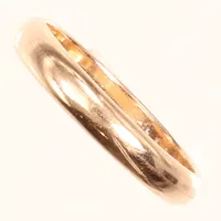 Ring, stl 18, bredd ca 3,5mm, repig, 14K Vikt: 3,5 g