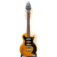 Elgitarr Gibson S-1, serienr: 00176212, made in USA, axelband, två kablar, repig, utbytta stämskruvar, stötskador, defekt volym knopp, hårtfodral. Skickas med postpaket.