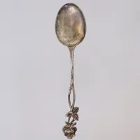Sked med rosdekor, 16cm, Finland, gravyr, slitage, silver 813/1000 Vikt: 22,8 g