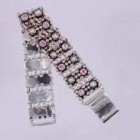 Armband med pärlor och rosa stenar, Kum Kum, längd ca 20cm bredd ca 21,6mm, silver 925/1000 Vikt: 61,4 g