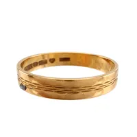 Ring, 18K guld, defekt - slitage, gravyr Vikt: 3,5 g