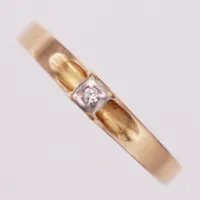 Ring, Guldfynd, diamant ca 0,02ct 8/8slipad, stl 19½, 18K Vikt: 1,8 g