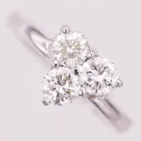 Ring, diamanter 1,06ctv enligt gravyr, ca TCr(I)Si, vitguld, stl 16¾, 18K  Vikt: 5,2 g