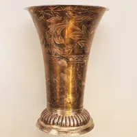 Pokal, höjd ca 22cm, ca Ø16cm, monogram, tillverkarstämpel: EGM, D5= 1858, 830/1000 Silver 414,4g.