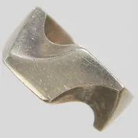 Silverring, Ø17¾, bredd: 5,5-10,5mm, 925/1000 Vikt: 8,7 g