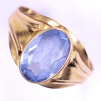 Ring med blå sten, stl 18½ bredd 3-12mm, 18K, bruttovikt 3,2g Vikt: 3,2 g