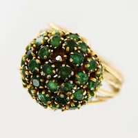 Ring, gröna stenar, stl 17¼, bredd 2,5-15mm, stenar saknas, 14K Vikt: 4,6 g