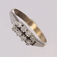 Ring med diamanter 8xca0,01ct, stl 18¾ bredd 2-5mm, vitguld, HSG, 18K Vikt: 3,1 g
