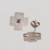 Ett par örhängen, 2 lila stenar, Ø 11,4mm, JAa Silver 925/1000 Vikt: 3,4 g
