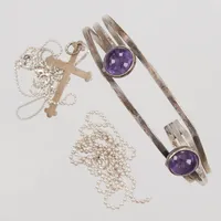 2 Kedjor + hänge kors + armband med stenar, skadad/av/defekt, Silver 800-925/1000  Vikt: 23,4 g
