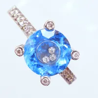 Ring diamanter, vitguld, Ø17¾, 19x0,005- 0,01ct, infattade 3 diamanter i den blå stenen, design Aram,  18k Vikt: 6,9 g
