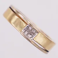 Ring, Guldfynd, diamanter ca 0,20ctv prinsesslipade, stl 18, 18K  Vikt: 5,3 g