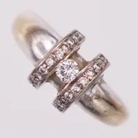 Ring, diamanter ca 0,28ctv, Mosso, stl 16¼, vitguld, omrodinering, 18K  Vikt: 6 g