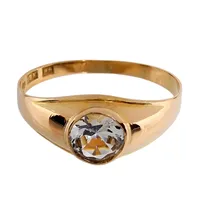 Ring, 18K guld, Bergkristall, Sävsjö Guldsmeds AB (W&A), svensk kontrollstämpel, Ø17¼ mm, bredd 2-7 mm, sten utan anmärkning Vikt: 1,3 g
