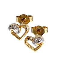 Örhängen Hjärtan, 18K guld, Diamanter 2 x 0,005ct, Guldfynd (GHA), örhängenas storlek 6x7 mm, fint skick Vikt: 1,3 g