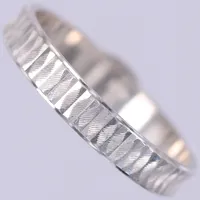 Ring, stl ca18¼, bredd ca 3,4mm, silver 835/1000 Vikt: 1,8 g
