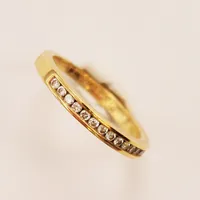 Ring, diamanter 16x ca 0,01ct, Ø15¾, bredd:2mm, gravyr, 18K 2,4g.