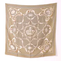 Scarf Hermes, "Crowns / Couronnes", designad av Julia Abadie, ca 88x88 cm, fint skick utan synligt bruksskick, inga tillbehör  Vikt: 0 g