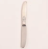 Kniv NM, Norge, 830/1000 silver, fyllt skaft/rostfritt blad, längd ca 18,7cm, bruttovikt: 64,4gram Vikt: 64,4 g