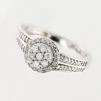 Ring, 61st briljantslipade diamanter, 0,35ctv, stl 17, bredd 2-8,5mm, vitguld, Guldfynd, nypris 12.998 kr Vikt: 3,9 g