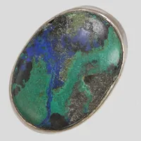 Silverring, grön skadad sten, Ø17, bredd: 4,5-33mm, 830/1000 Vikt: 13,6 g