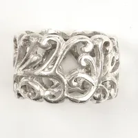 Ring, stl 17½, bredd 14mm, ostämplad, silver Vikt: 9 g