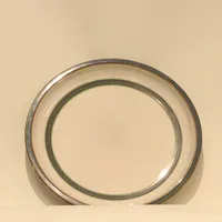 Fat, Bing & Gröndahl, "Tema", stengods, modellnummer 304, höjd 3, diameter 29,5cm, mikronagg Vikt: 0 g