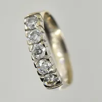 Ring med diamanter 0,75ctv, Schalins, stl 16¾, bredd 4 mm, gravyr, vitguld, 18K. Vikt: 4,1 g