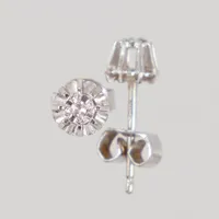 Ett par örhängen med åttkantslipade diamanter 2x ca 0,02ct., vitguld, 18K Vikt: 1,2 g