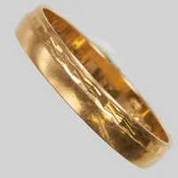 Ring, Ø17½, bredd: 3,5mm, gravyr, 18K Vikt: 1,8 g