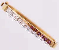 Armband, stelt, diamanter ca 0,55ctv & syntetiska rosa spineller, 56 x 44mm, bredd 5,5mm, 18K Vikt: 18,5 g