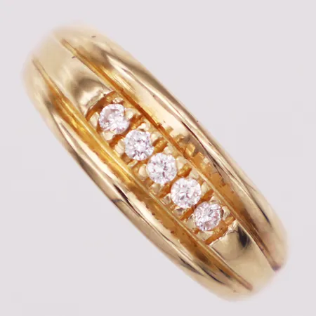 Ring, vita stenar, stl 17½, bredd 2-7mm, 14K Vikt: 7 g