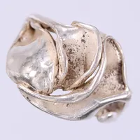 Ring, stl: 17¾, bredd: ca 2-15mm, 925/1000, silver Vikt: 4,9 g