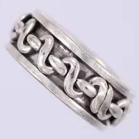 Ring, stl ca 17½, bredd ca 8,3mm, silver 925/1000 Vikt: 8,5 g
