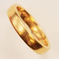 Ring, Ø18, bredd:4mm, gravyr, 18K 6,4g.