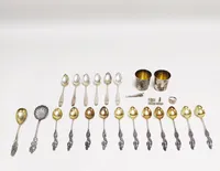 Diverse silver med gravyr, 813-830/1000 Vikt: 296 g
