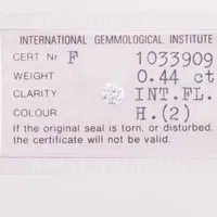 Lös, oinfattad, briljantslipad diamant,0,44ct, kvalitet W(H)/IF enligt certifikat från IGI,  plomberad, ej bruten plombering Vikt: 0 g
