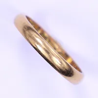 Ring, stl 17½, bredd 3mm, gravyr, 18K Vikt: 3,2 g