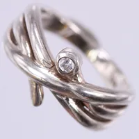 Ring med vit sten, stl 18¼, bredd: ca 3-12mm, silver 925/1000  Vikt: 5,9 g