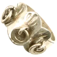 Ring rörliga delar, stl 19½, bredd 15mm, Kautokeino Juhls, handarbete, 925/1000 silver  Vikt: 5,2 g
