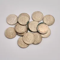 15st mynt i silver, 2kronor, 14st 1942-1966, 1st 1939, vikt 211,2g, 