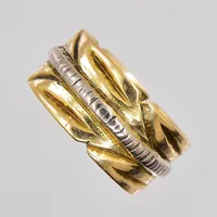 Ring, stl 16½, bredd 9mm, 18K Vikt: 5,3 g
