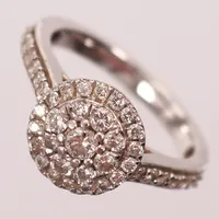 Ring med diamanter totalt ca 0,35ct, stl 15½, vitguld, 18K Vikt: 4,2 g